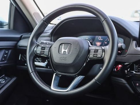 Used 2024 Honda Accord Touring image 17
