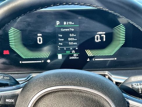 Used 2024 Kia Sorento S FWD image 15