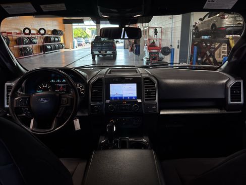 Used 2020 Ford F150 XLT w/ Equipment Group 302A Luxury AWD/4WD image 14