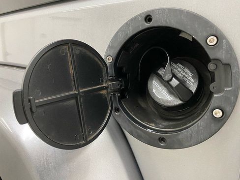 Used 2013 Jeep Wrangler Unlimited Sahara w/ Connectivity Group AWD/4WD image 27