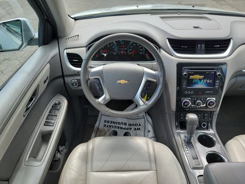 Used 2016 Chevrolet Traverse LT AWD/4WD image 10