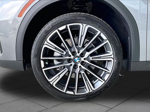 New 2026 BMW X2 xDrive28i w/ Technology Package AWD/4WD image 11