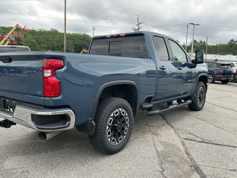 Used 2025 Chevrolet Silverado 2500 LT w/ Safety Package AWD/4WD image 4