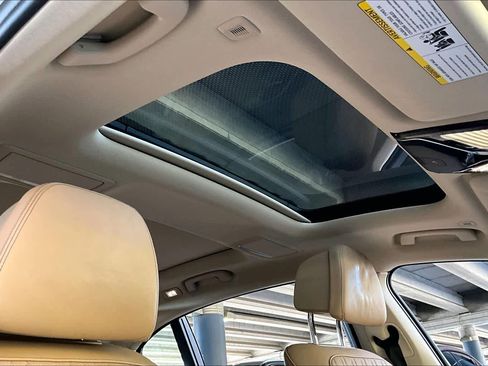 Used 2022 BMW 750i xDrive w/ Executive Package image 13