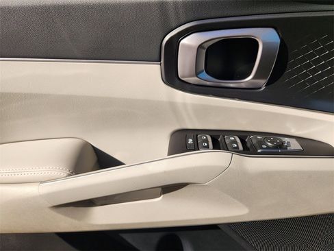 New 2026 Kia Sorento S w/ S Panoramic Sunroof Package image 16