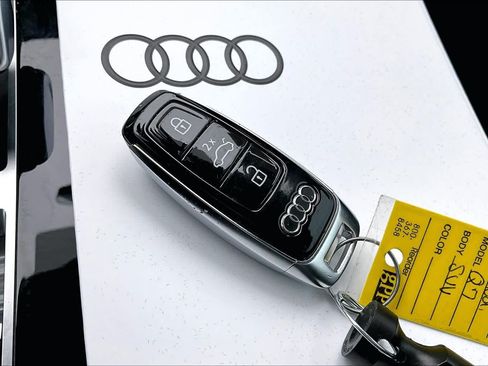 Certified 2025 Audi Q7 2.0T Premium Plus w/ Premium Plus Package AWD/4WD image 26