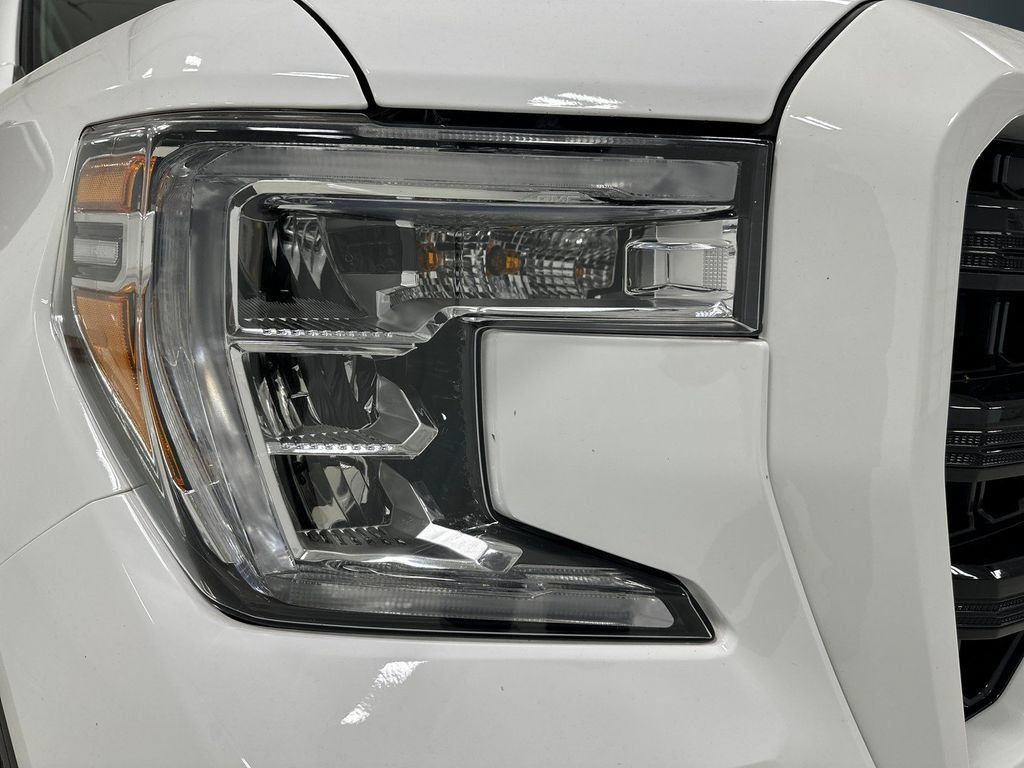 Used 2022 GMC Sierra 1500 Elevation AWD/4WD image 11