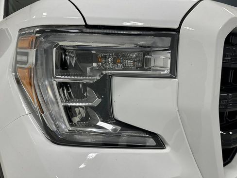 Used 2022 GMC Sierra 1500 Elevation AWD/4WD image 11