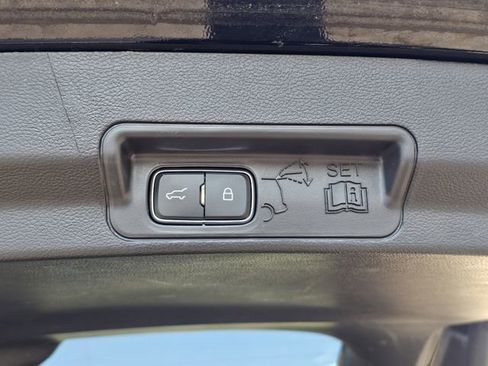 Used 2025 Ford Explorer ST-Line image 31