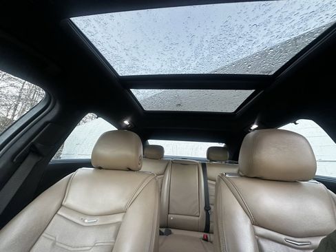 Used 2018 Cadillac XTS Vsport Platinum image 11