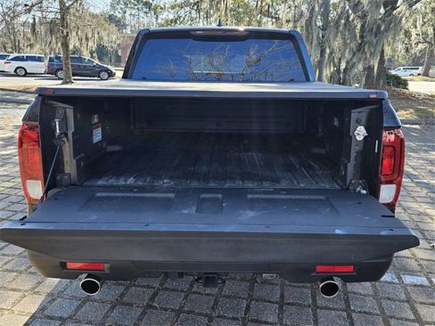 Used 2022 Honda Ridgeline Sport image 13