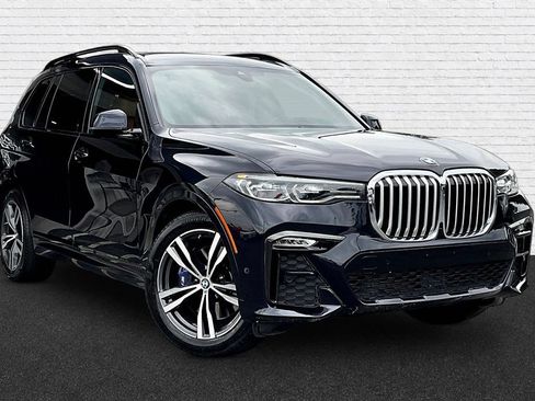 Used 2021 BMW X7 xDrive40i w/ M Sport Package AWD/4WD image 3