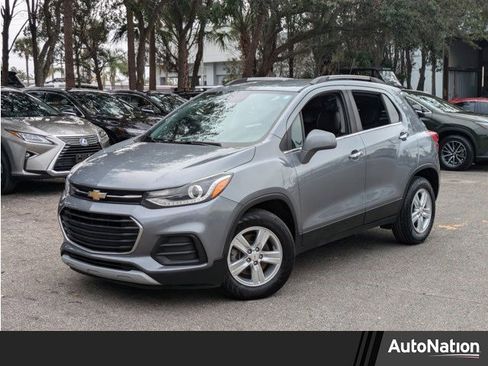 Used 2019 Chevrolet Trax LT w/ LT Convenience Package image 1