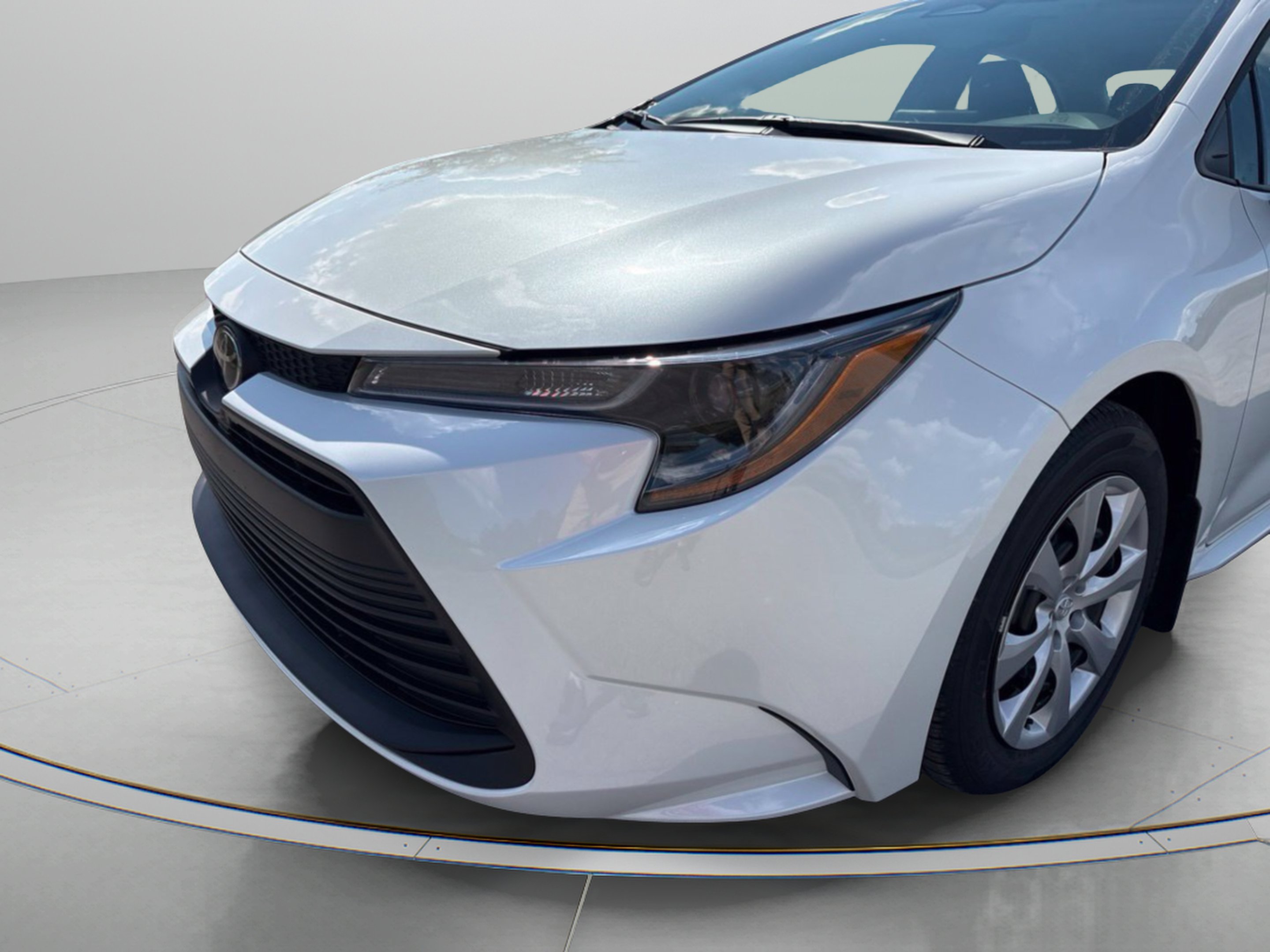 New 2027 Toyota Corolla LE FWD image 5