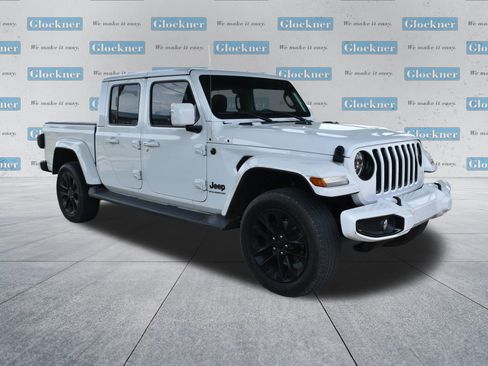 Used 2023 Jeep Gladiator Overland image 3