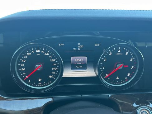 Used 2018 Mercedes-Benz E 300 image 32