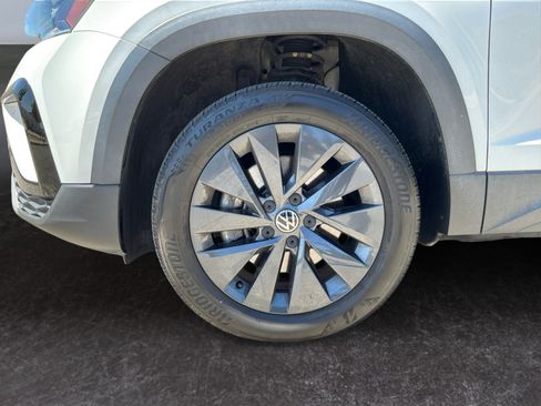 Used 2022 Volkswagen Taos S w/ IQ Drive S Package FWD image 9