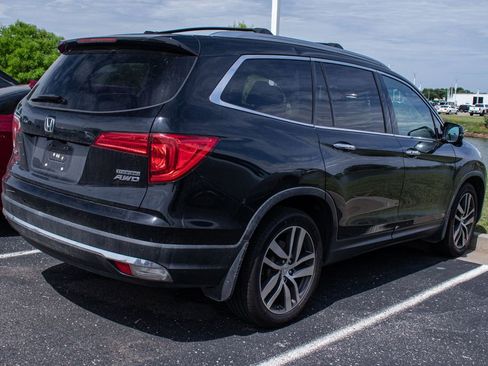 Used 2016 Honda Pilot Touring image 4