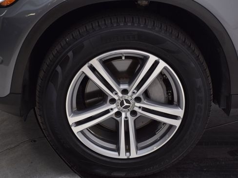 Used 2022 Mercedes-Benz GLC 300 image 11