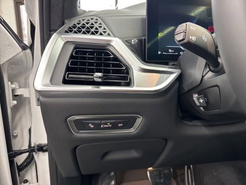 New 2026 BMW X7 xDrive40i image 40