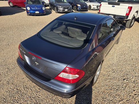 Used 2007 Mercedes-Benz CLK 350 Coupe image 6