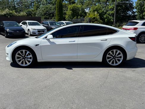 Used 2018 Tesla Model 3 Long Range AWD/4WD image 4