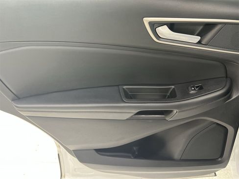 Used 2024 Ford Edge SEL image 27