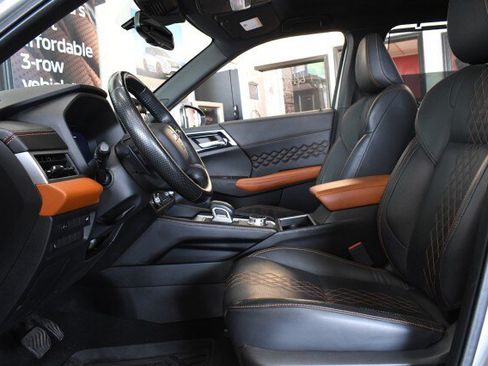 Used 2022 Mitsubishi Outlander SEL AWD/4WD image 30