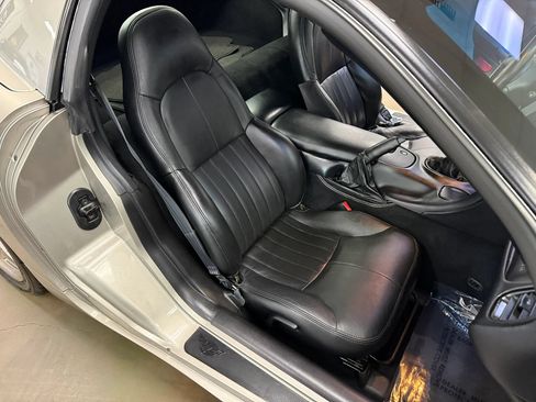 Used 1999 Chevrolet Corvette Coupe RWD image 14