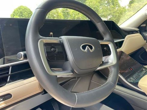 Certified 2025 INFINITI QX80 Pure AWD/4WD image 17