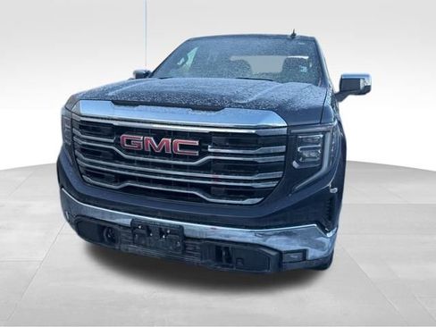 Used 2022 GMC Sierra 1500 SLT w/ X31 Off-Road Package image 3