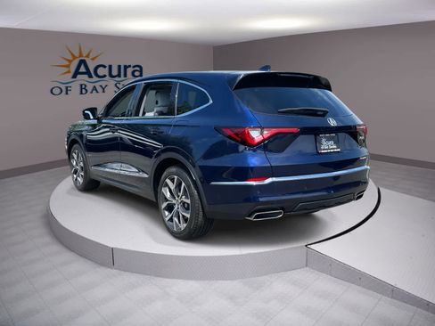 Used 2023 Acura MDX SH-AWD w/ Technology Package image 3