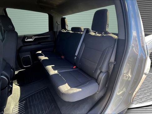 Used 2025 Chevrolet Silverado 1500 LT AWD/4WD image 22