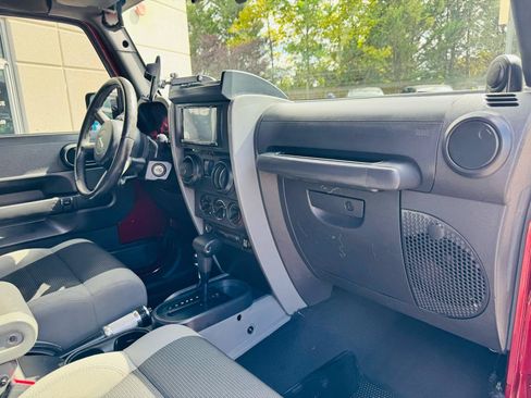 Used 2007 Jeep Wrangler X AWD/4WD image 36