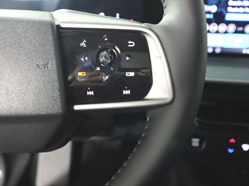 Certified 2025 Nissan Murano Platinum w/ Cargo Package image 16