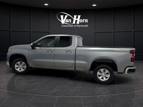 Used 2025 Chevrolet Silverado 1500 LT image 12