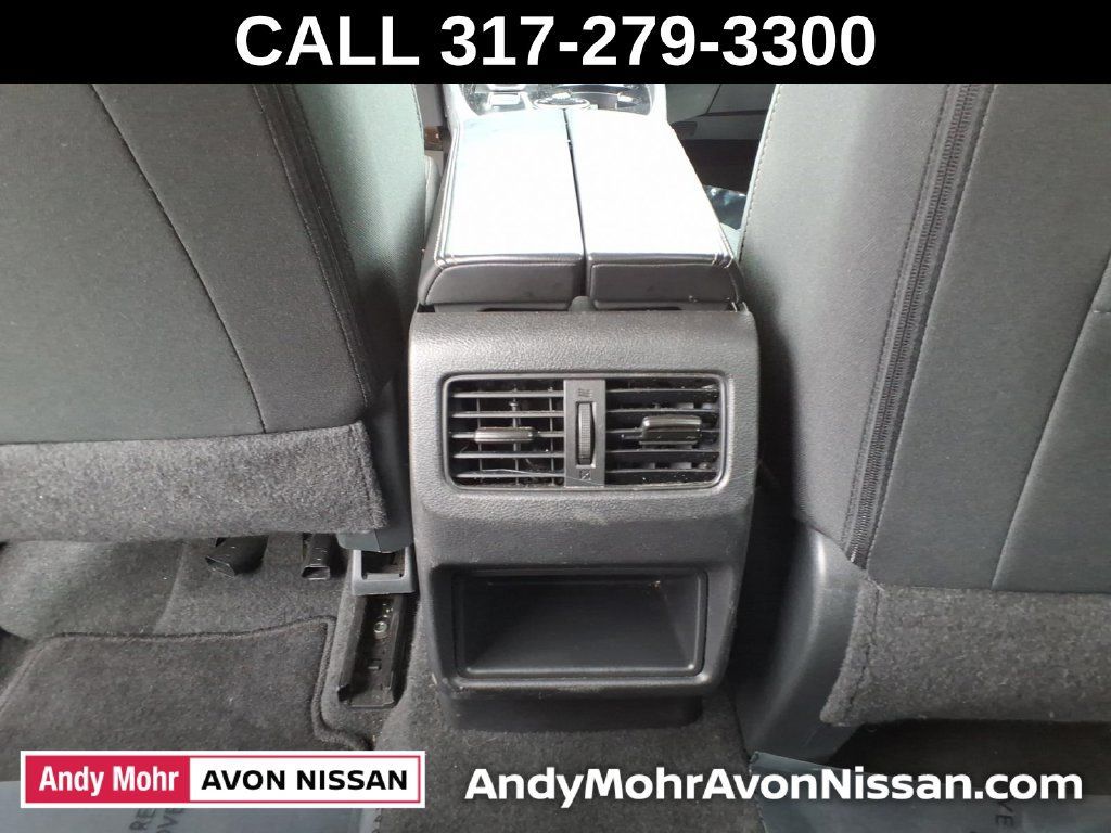 Used 2023 Nissan Rogue S AWD/4WD image 38