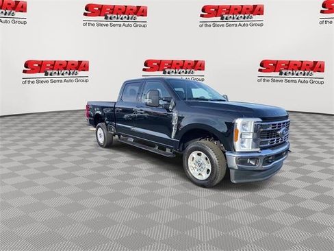 Used 2025 Ford F250 XLT image 3