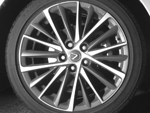 Used 2025 Lexus ES 350 w/ Premium Package image 12