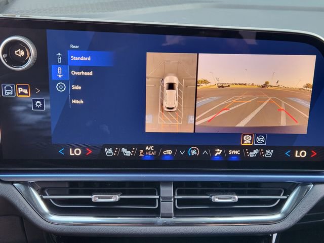 New 2026 Chevrolet Equinox EV LT w/ Convenience Package II FWD image 36