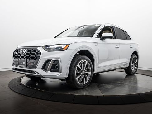 Used 2024 Audi Q5 2.0T Premium Plus w/ Premium Plus Package AWD/4WD image 7