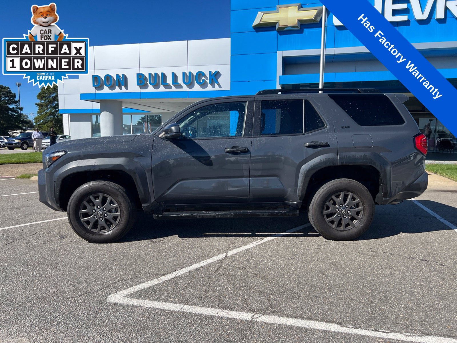 Used 2025 Toyota 4Runner SR5 AWD/4WD image 2