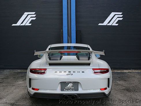 Used 2018 Porsche 911 GT3 image 8
