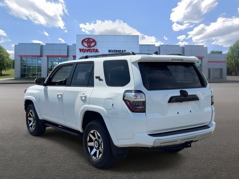 Certified 2023 Toyota 4Runner TRD Off-Road Premium AWD/4WD image 6
