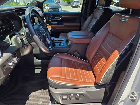 Used 2024 GMC Sierra 1500 Denali Ultimate AWD/4WD image 8
