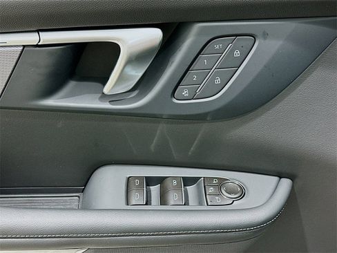 New 2026 Buick Enclave Sport Touring w/ Power Package image 18