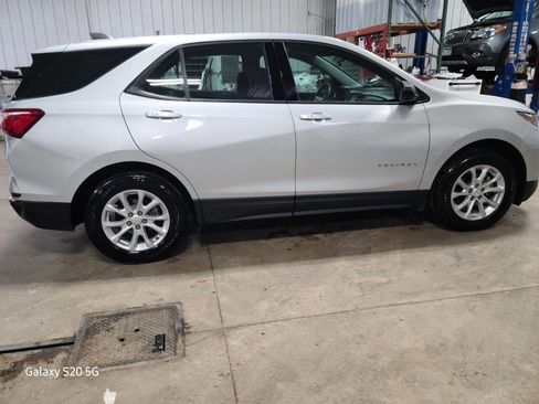 Used 2018 Chevrolet Equinox LS image 10