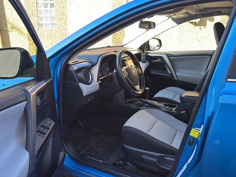Used 2016 Toyota RAV4 XLE image 23