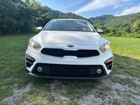 Used 2021 Kia Forte LXS FWD image 3