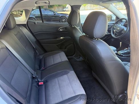 Used 2024 Chevrolet Trax LT FWD image 11